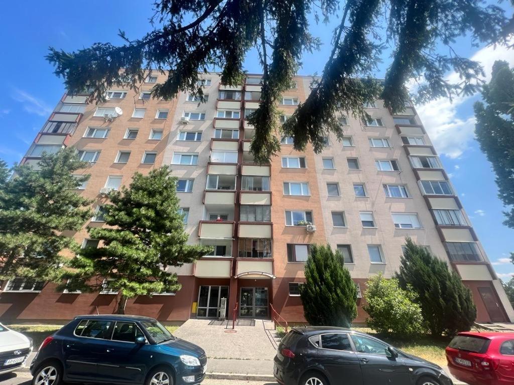 Apartman Solid, Bratislava Apartment ภายนอก รูปภาพ
